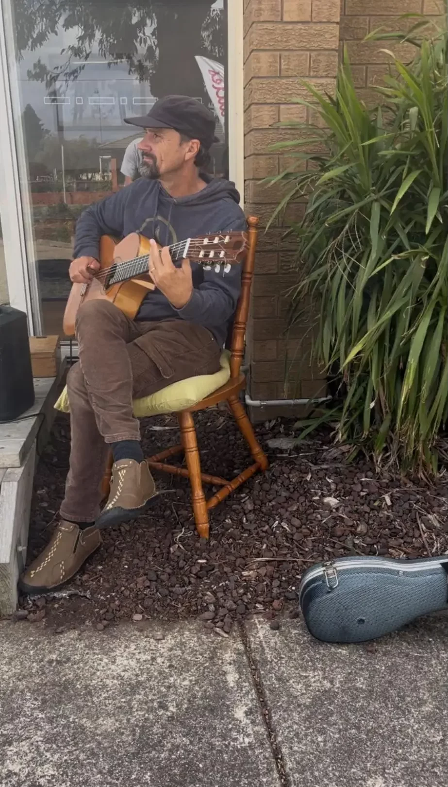 2025-april-guitar-man